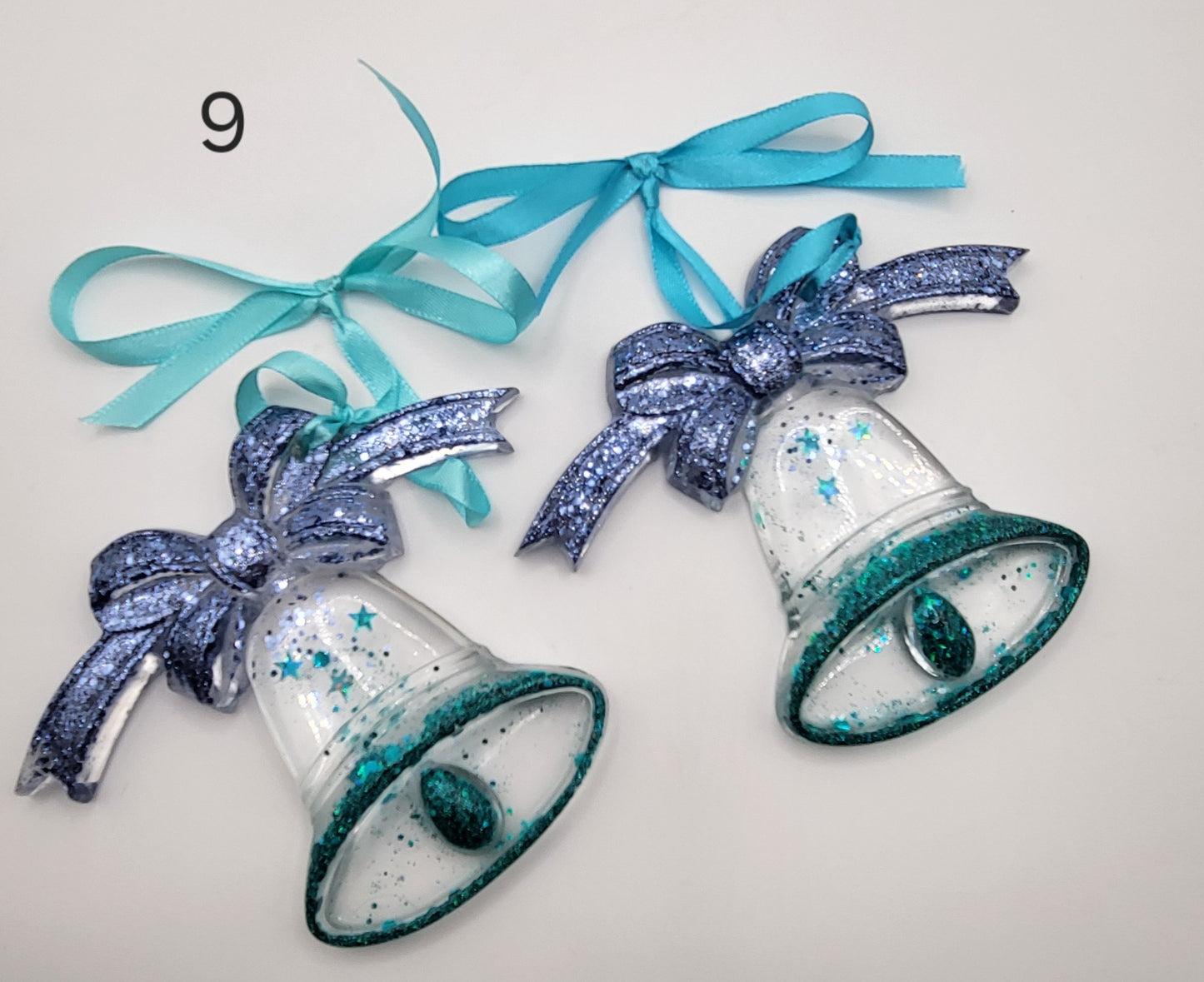 Boules de Noël forme cloches